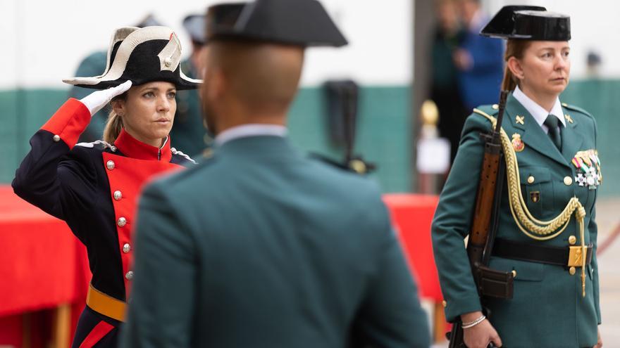 La Guardia Civil de Alicante homenajea a sus agentes veteranos en el 179 aniversario del Cuerpo