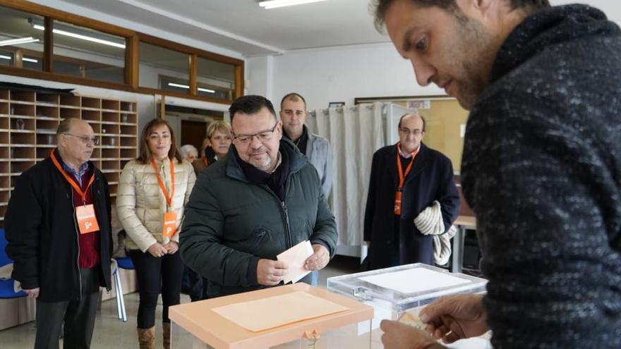 Bartolomé vota en el Río Duero.