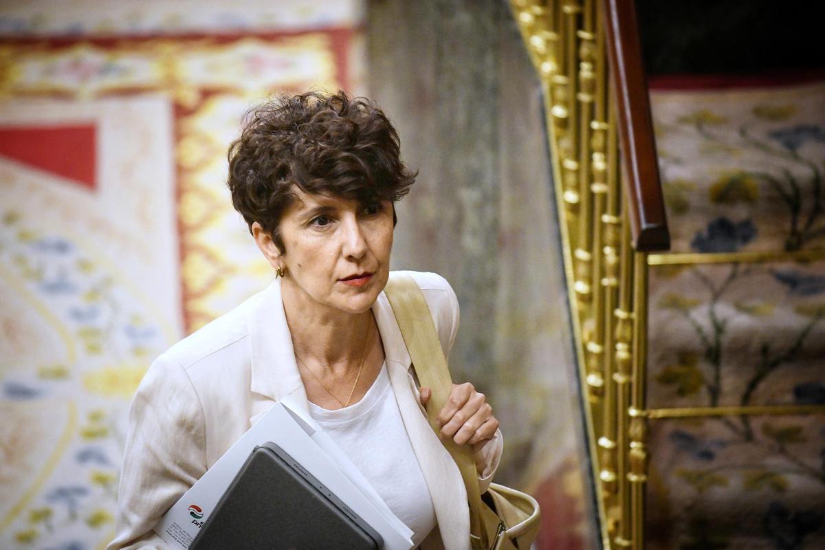 La portavoz del PNV en el Congreso, Maribel Vaquero, a 11 de junio de 2025, en Madrid (España). E