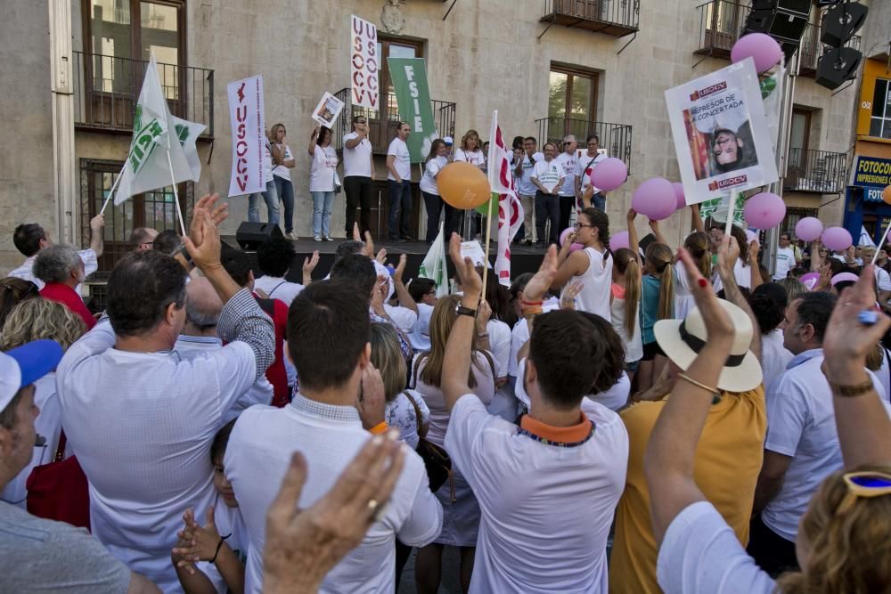 Los manifestantes de diferentes puntos de la provincia piden que sus hijos mantengan la libertad a la hora de optar por esta educación