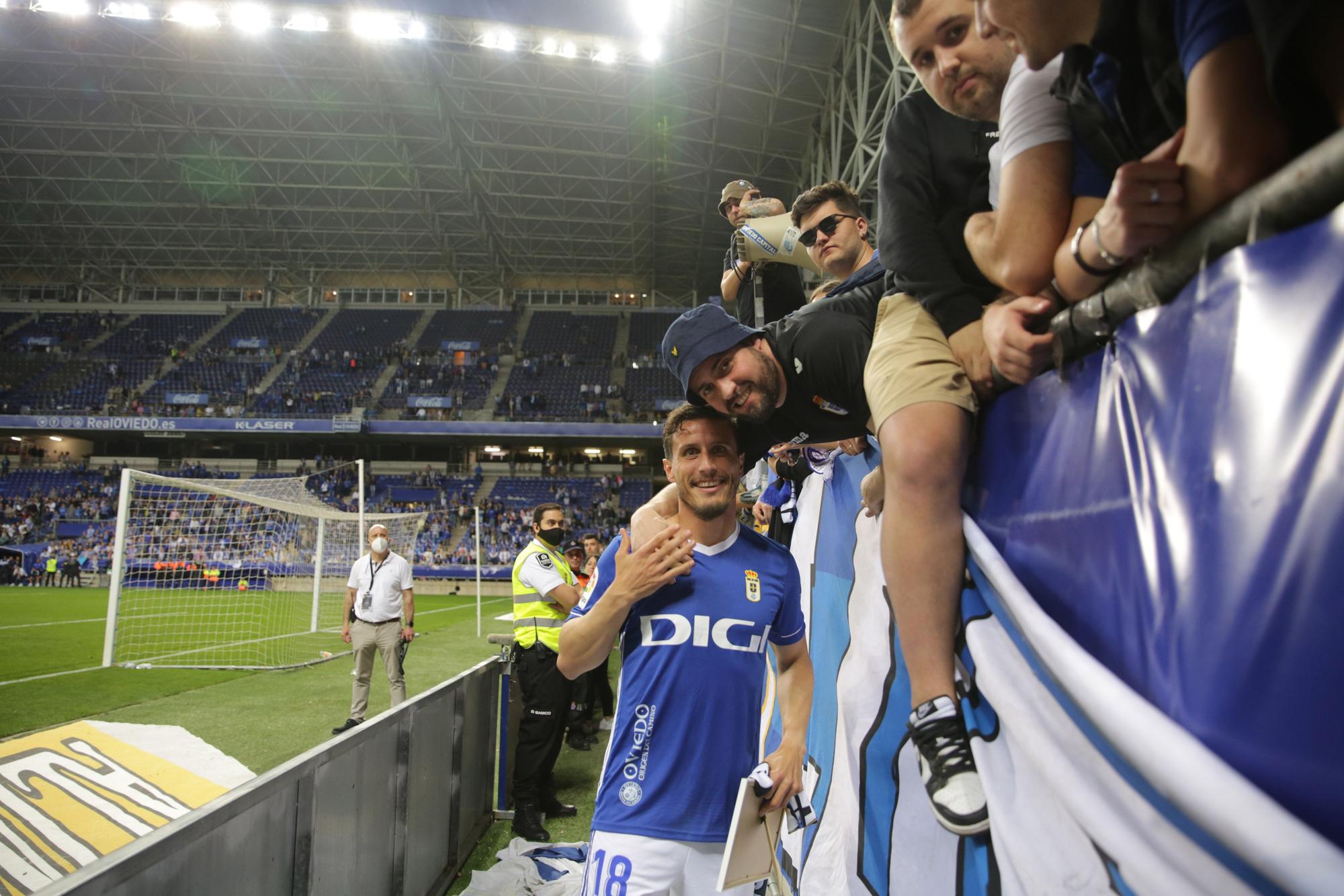 El partido del Oviedo ante el Ibiza, en imágenes