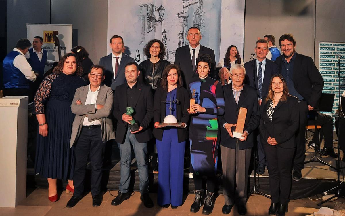Ganadores y patrocinadores de los IX Premis Altea de Literatura i Investigacio