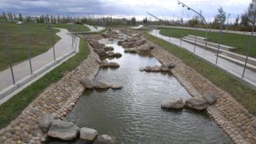 El Parque del Agua gana visitantes a pesar de los negocios bloqueados