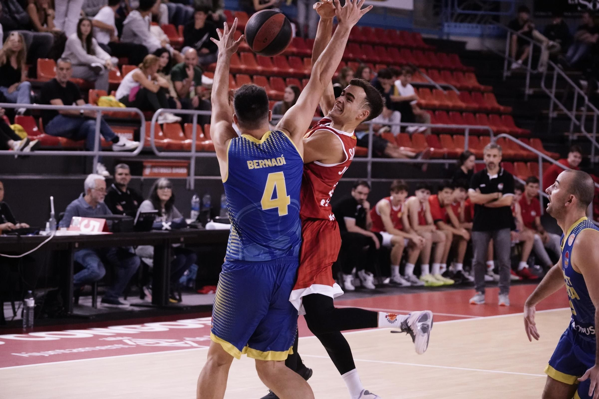 Totes les imatges del Bàsquet Manresa B - Cadí
