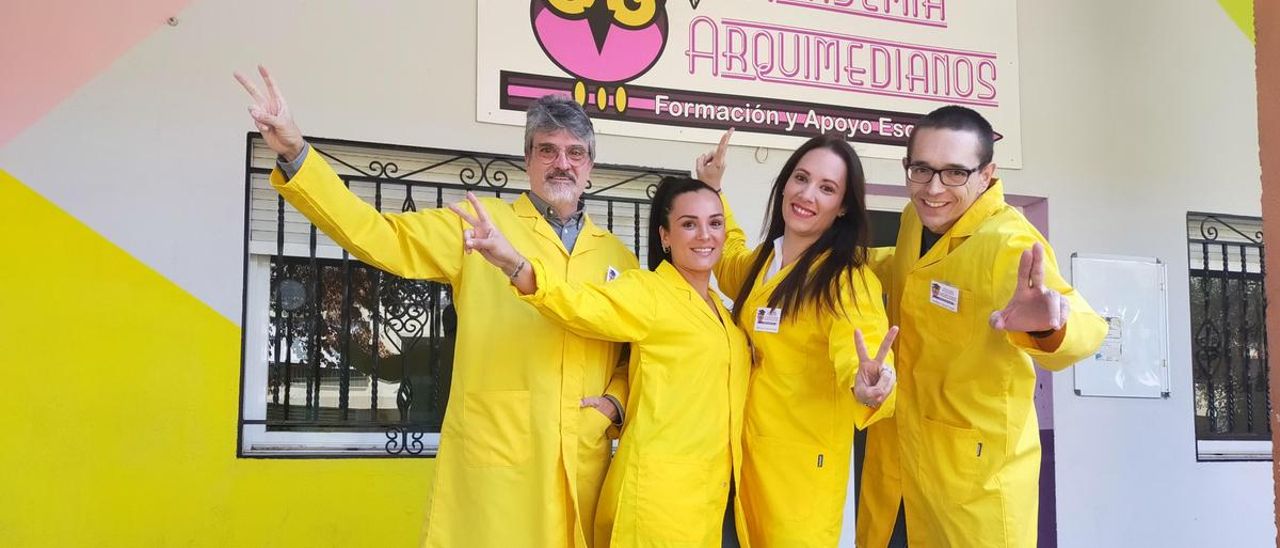 El equipo de la academia Arquimedianos de Plasencia, que ha cumplido diez años.