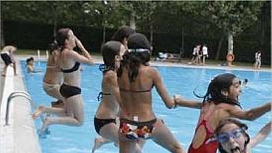 La Devesa Arrenca el període d&#039;estiu a les piscines