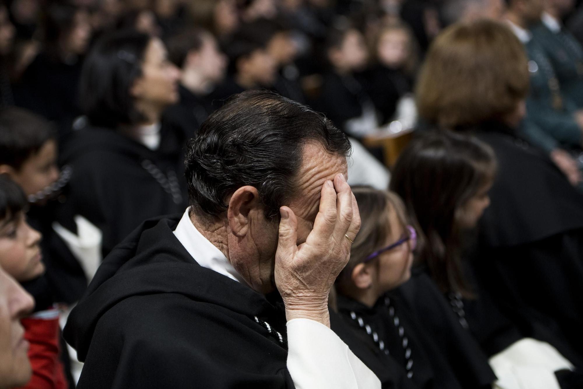 FOTOGALERÍA | El Cristo de la Victoria se cobija en Mejostilla