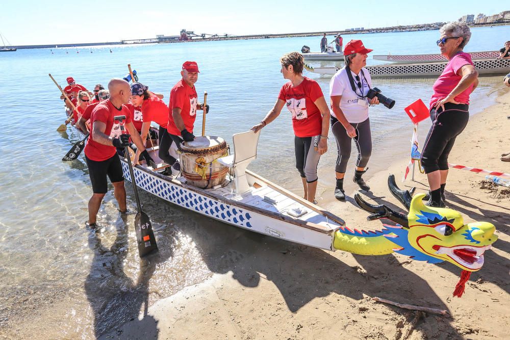 Lo dragones toman la bahía de Torrevieja