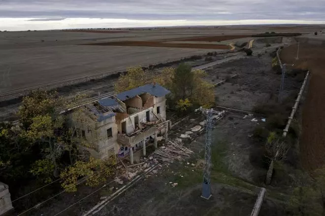 Estación de tren de Andavías en ruinas