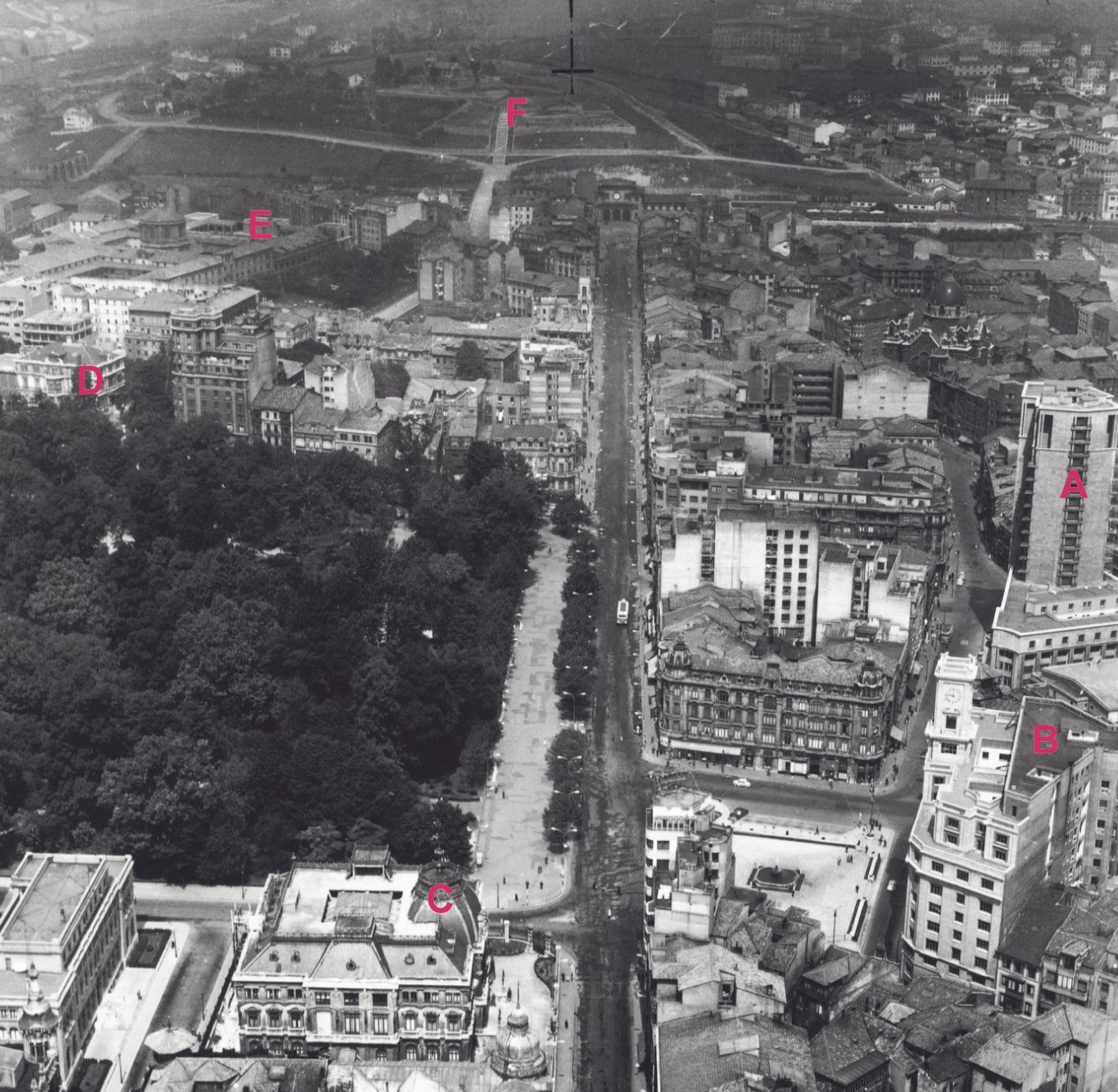 Las imágenes históricas de Oviedo desde el aire