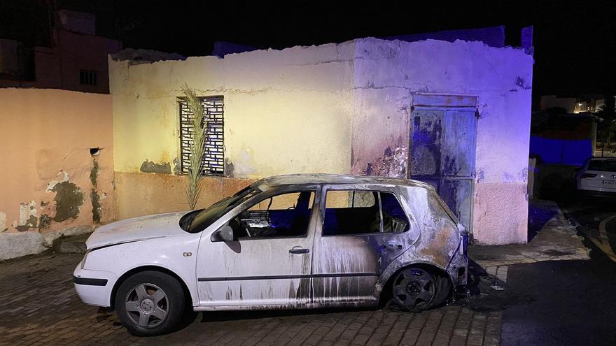 Detenido tras alertar el incendio de su propio coche en Ingenio