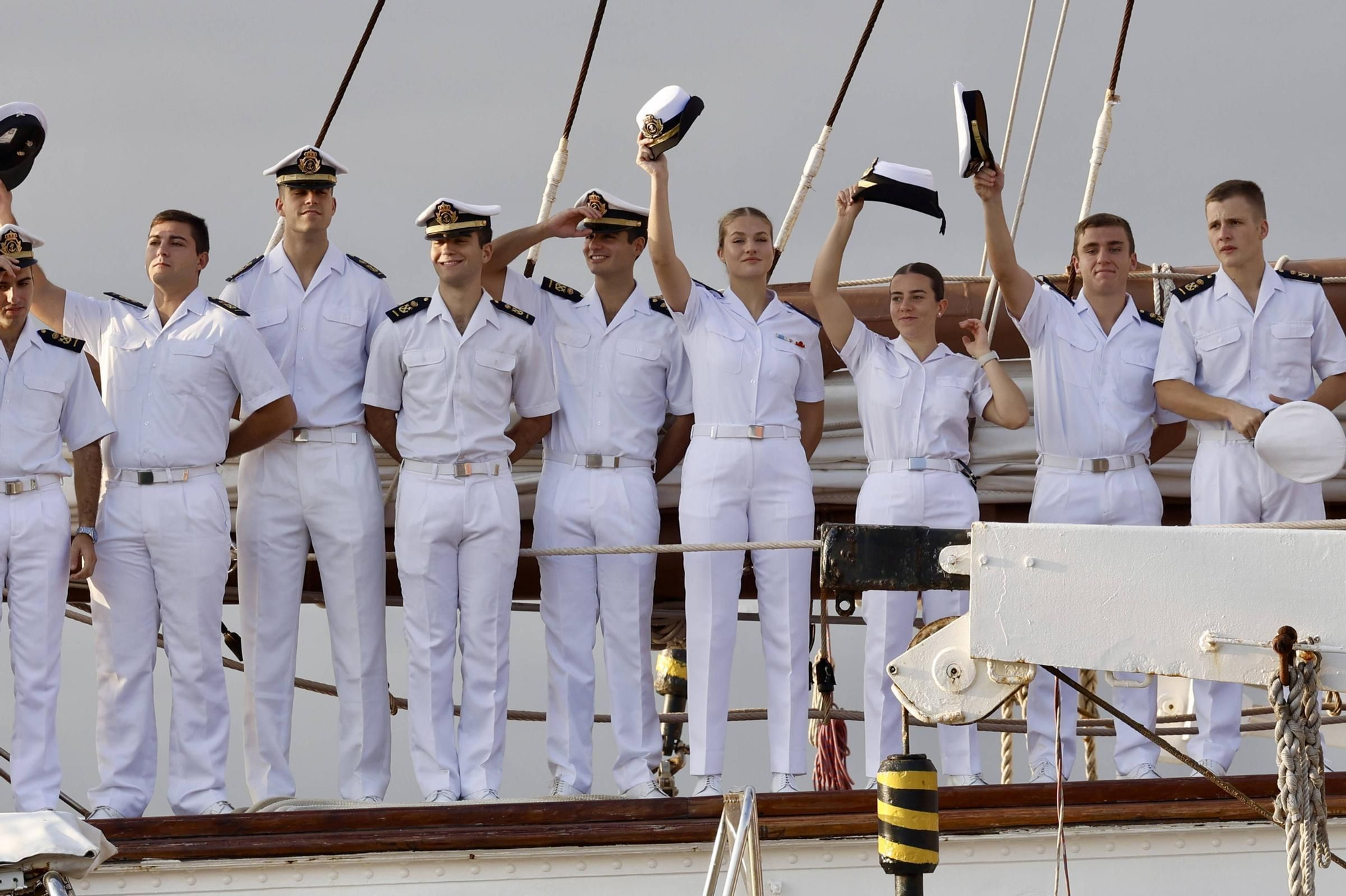 EN IMÁGENES: Así fue la llegada de la Princesa Leonor a Gijón en "Elcano"