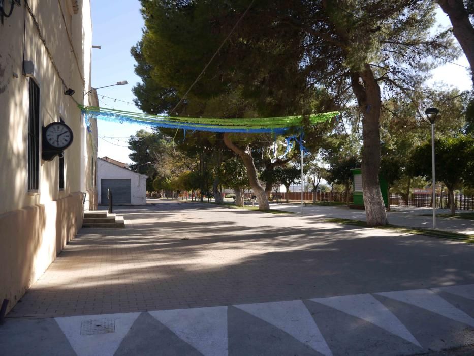 Plaza de la Iglesia, el centro neurálgico de La Encina.