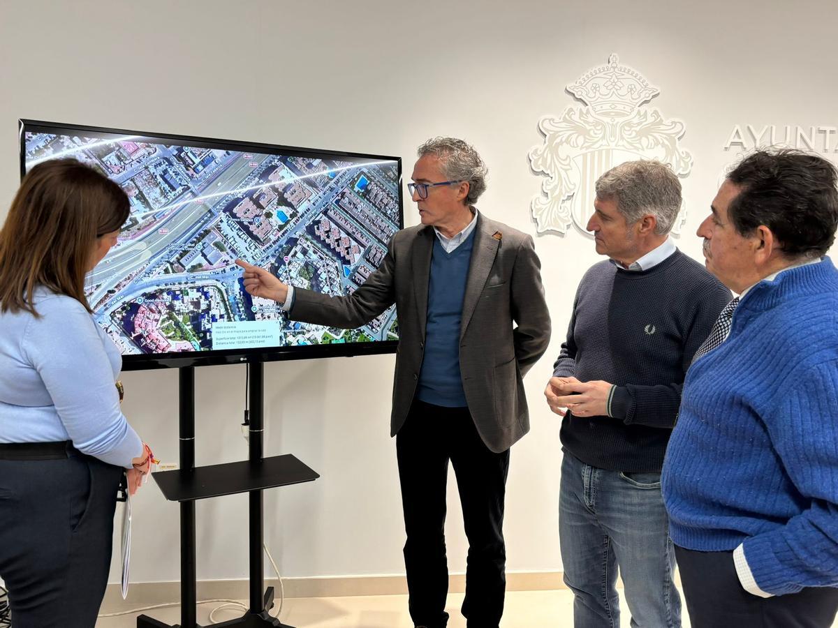 La parcela se sitúa en el sector Villa Rosa, a 6 kilómetros del actual ambulatorio de Aguamarina y cerca del límite con Torrevieja