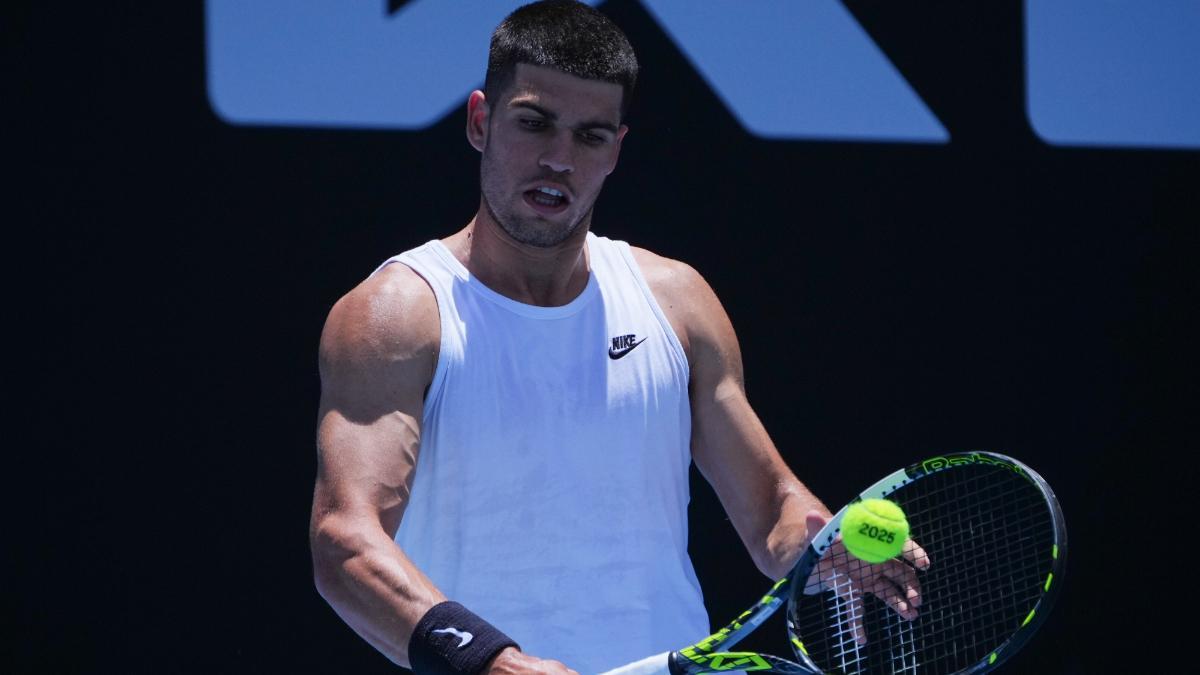 Alcaraz ultima su preparación para el Open de Australia