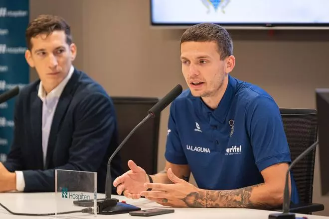 La Laguna Tenerife presenta al jugador Kyle Guy