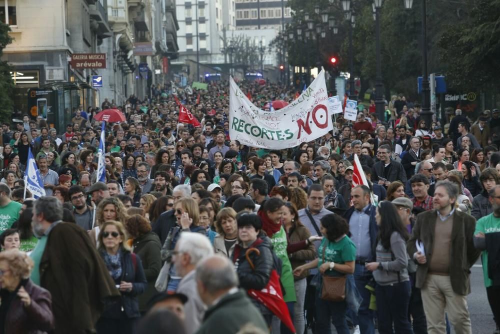 Manifestación contra la LOMCE en Oviedo