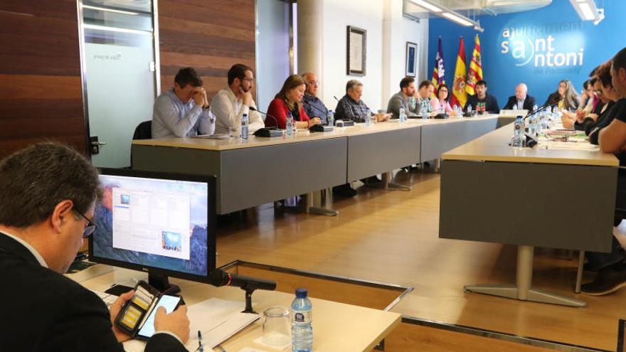 El PP de Sant Antoni dice que el código ético del PSOE es &quot;un traje a medida&quot;