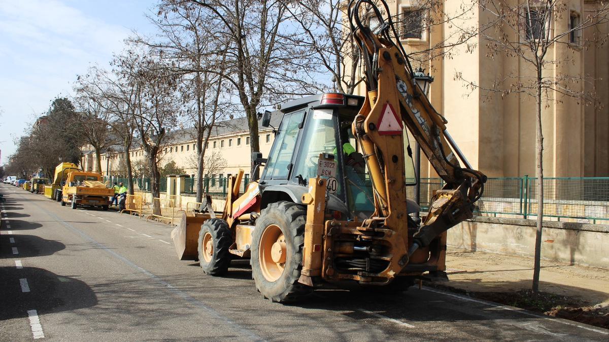 Obras en las aceras de la avenida Príncipe de Asturias de Zamora.