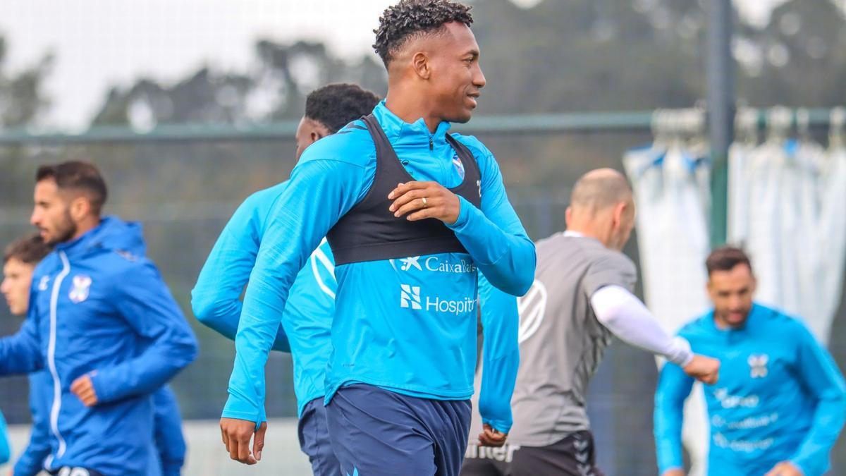 Anthony Landázuri, en el entrenamiento previo en La Coruña.