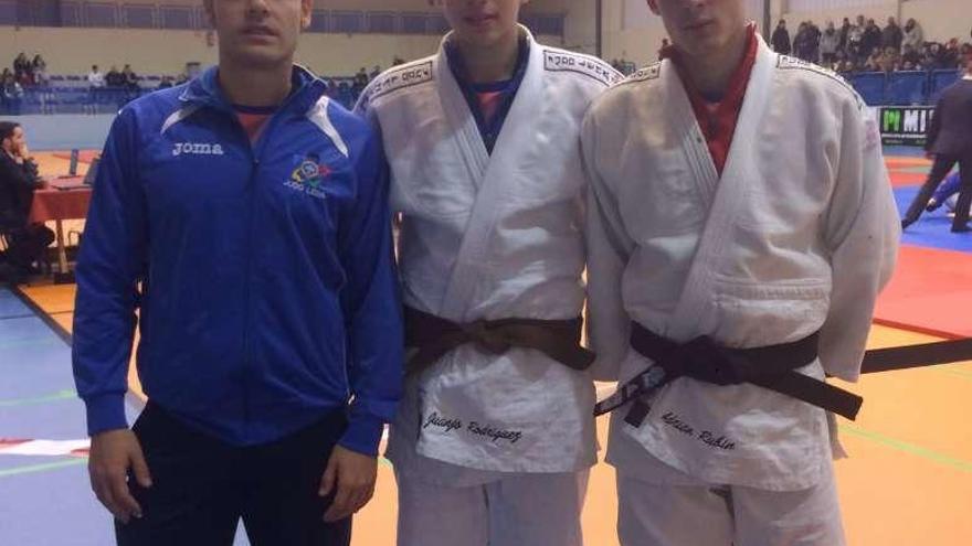 Rubín y González, con el judogi, en la prueba de Salamanca.
