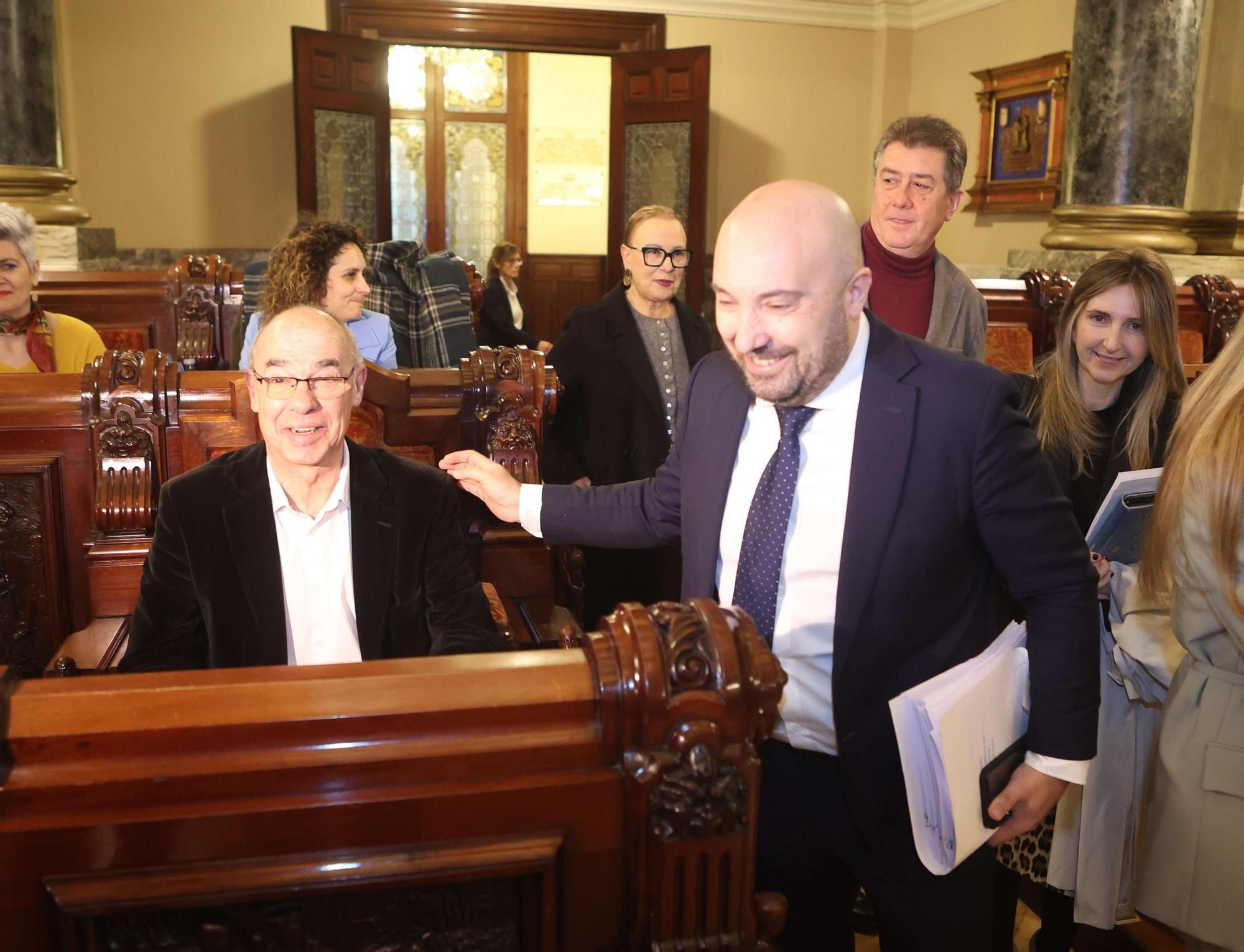 Los presupuestos de A Coruña para 2025 pasan por el pleno municipal