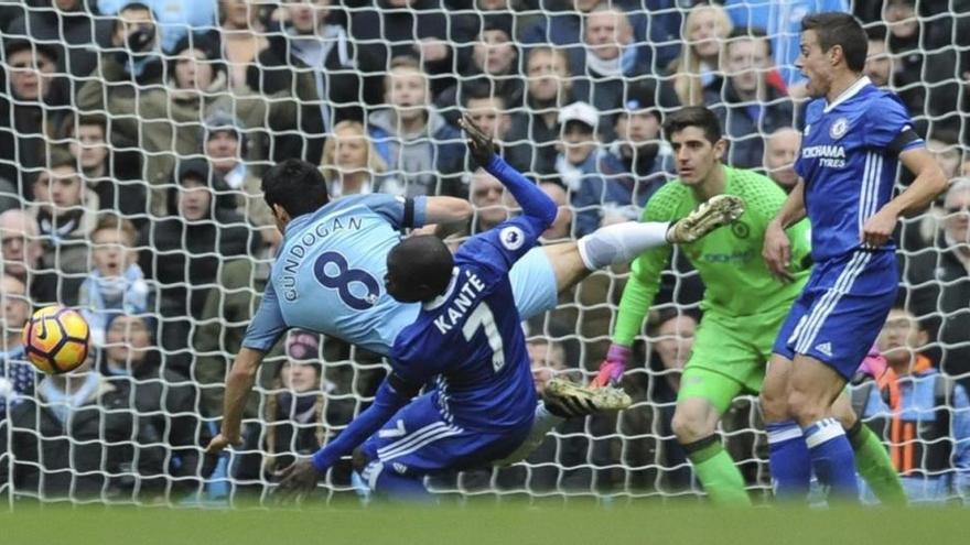 El Chelsea tumba al Manchester City en un duelo muy tenso