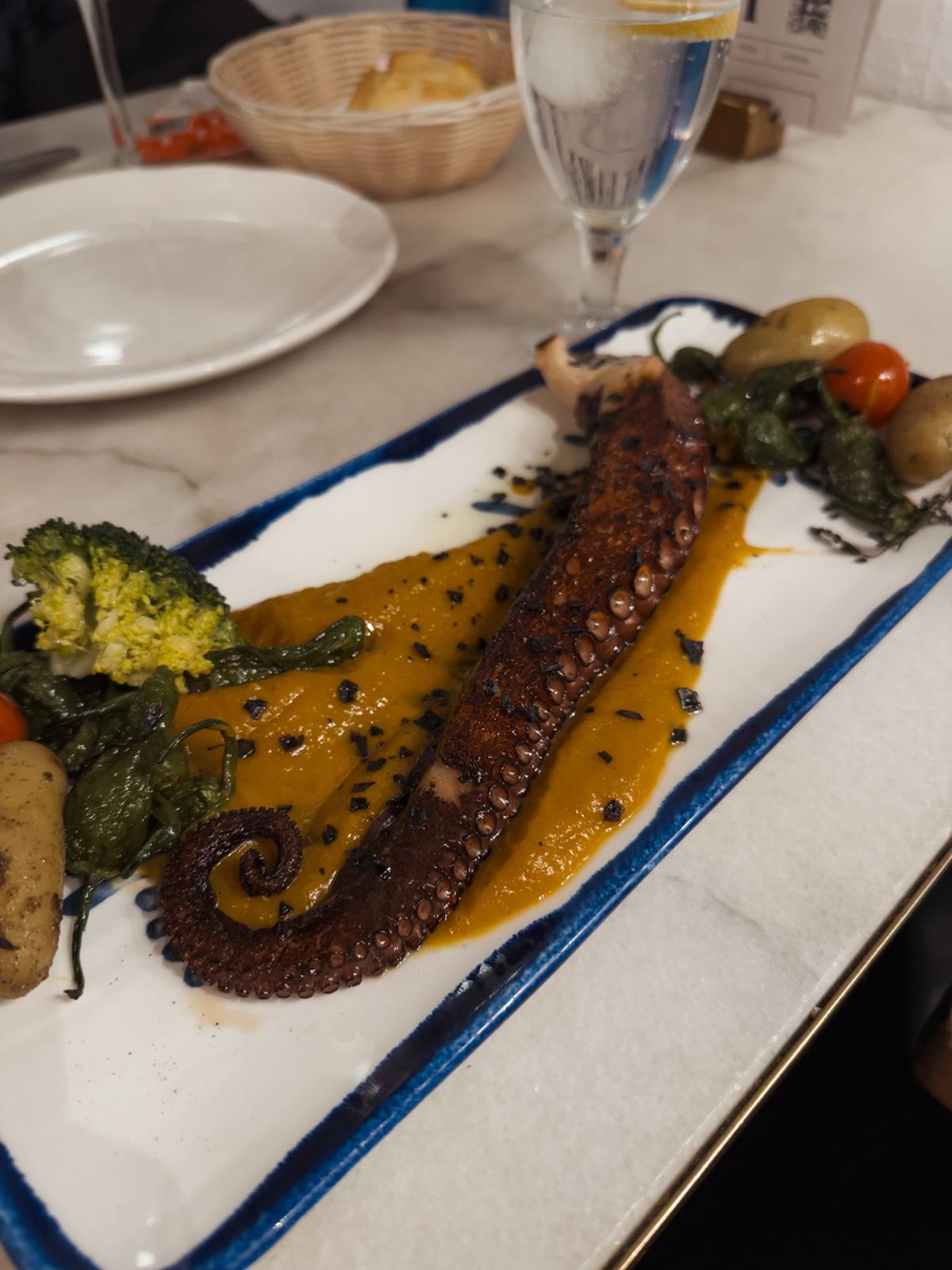 Oferta gastronómica de El Pimpi de Málaga