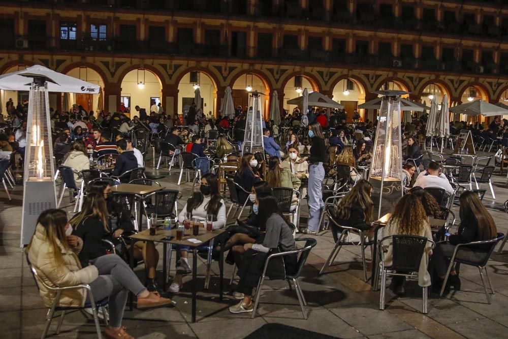 Viernes noche hasta las 10:30