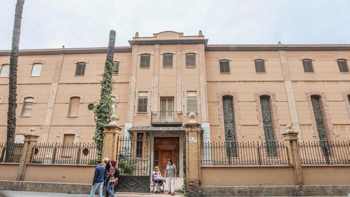 Antiguo asilo de Orihuela, proyectado para residencia de mayores, el centro sociosanitario que más fondos prevé recibir según los presupuestos autonómicos de 2026