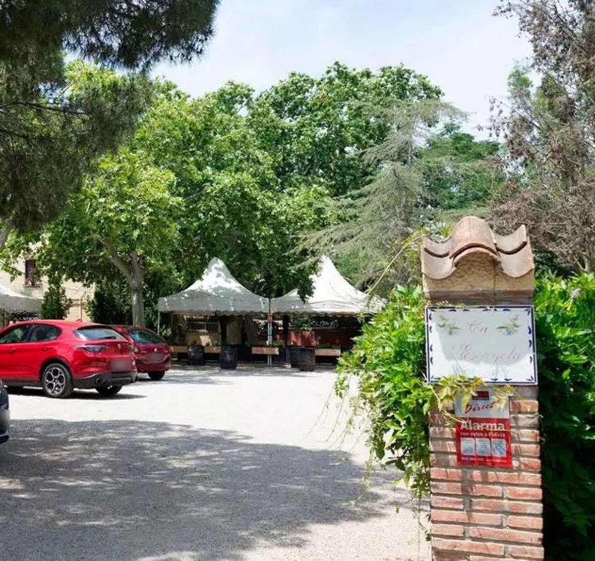 Un restaurant amb DJ Un restaurant amb DJ
