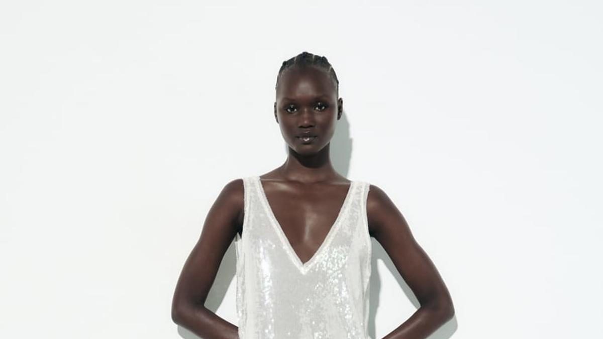 Vestido suelto con lentejuelas