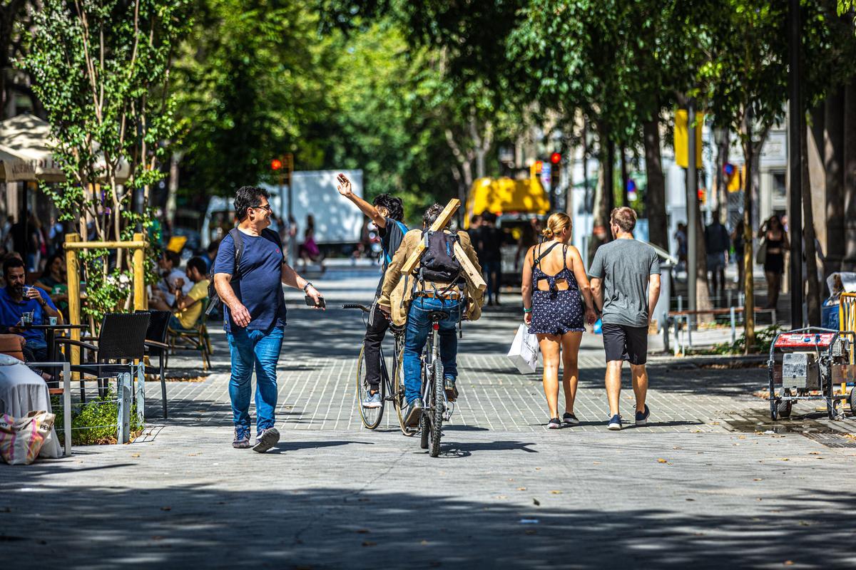 Escenas inesperadas de la Superilla del Eixample