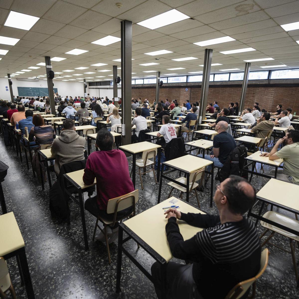 El nombre dels més grans de 50 que opositen es quadruplica en sis anys