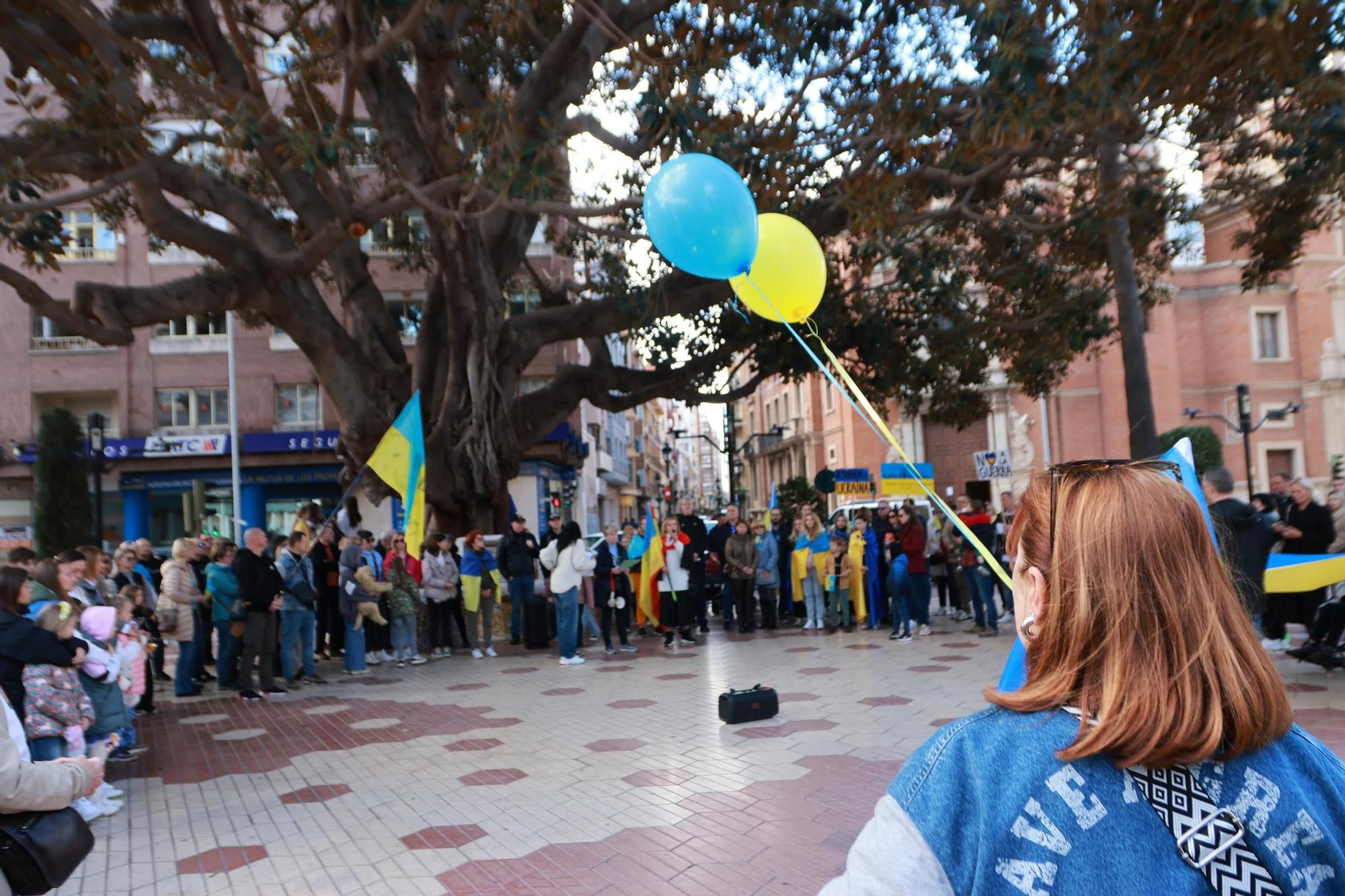 Cientos de castellonenses se manifestan por la paz en Ucrania