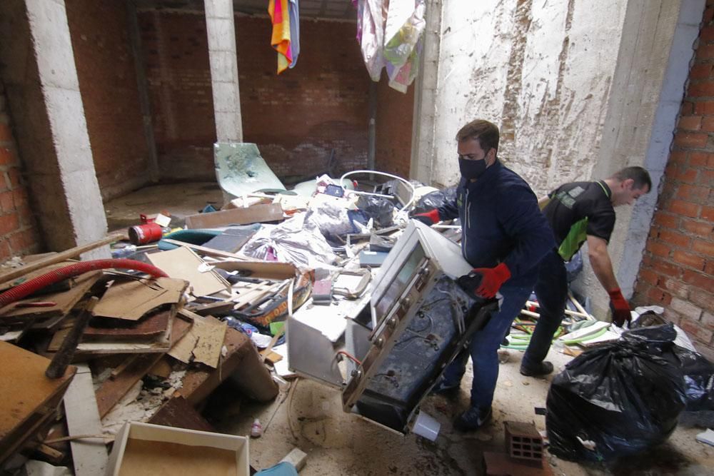 Desalojado tras seis años con okupas un edificio en Antonio Maura