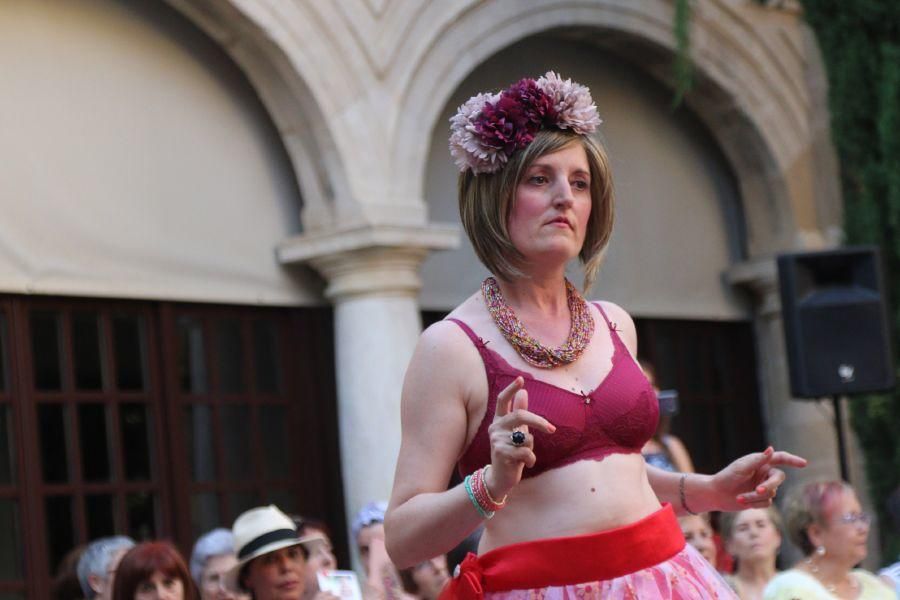 Desfile en Zamora de mujeres operadas de cáncer