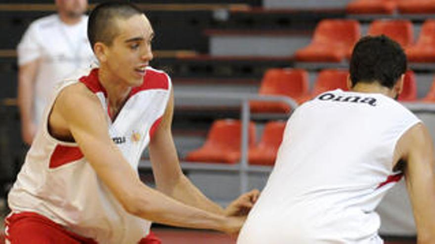 Marc Garcia, en un entrenament de la Bruixa