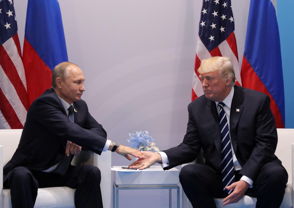 La secuencia del apretón de manos entre Trump y Putin