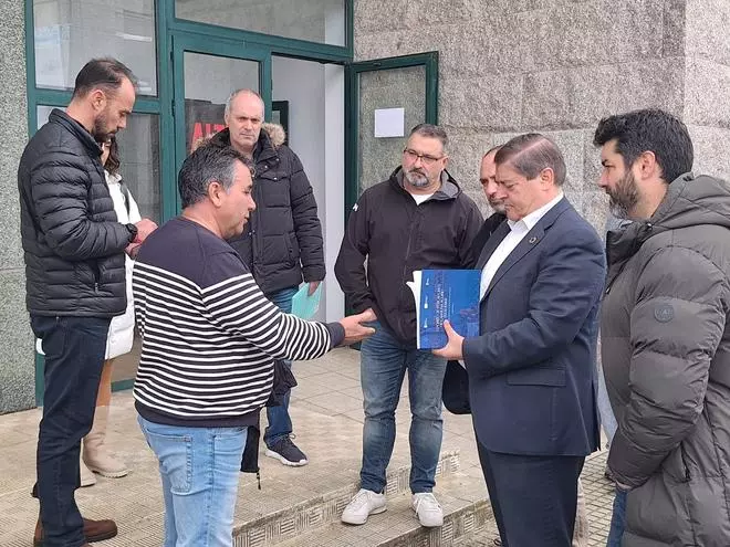 As confrarías da ría de Arousa piden un "control rigoroso" dos puntos de vertido