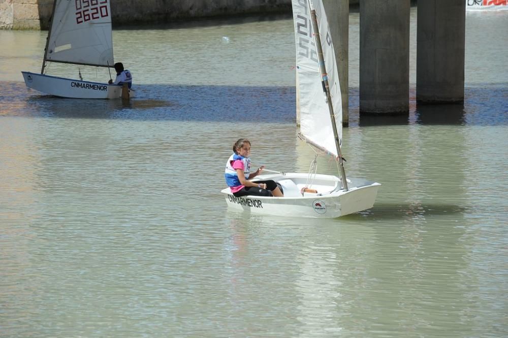 Regata exhibición en el Río Segura