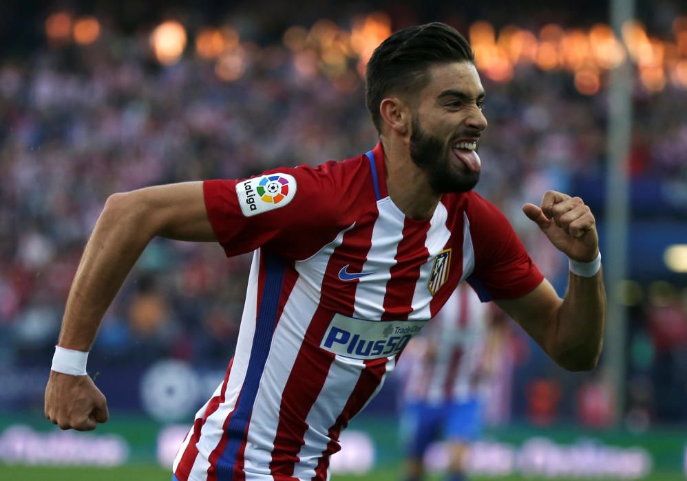 Football Soccer - Atletico Madrid v Malaga