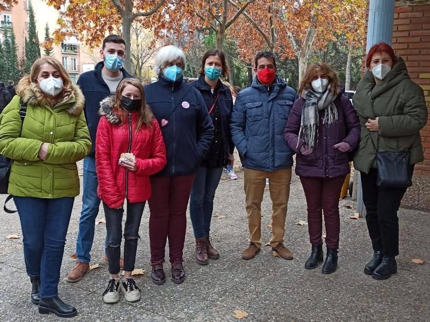 Las profesoras de Croacia, Italia y Rumanía, junto a sus compañeros zaragozanos en una de las salidas.