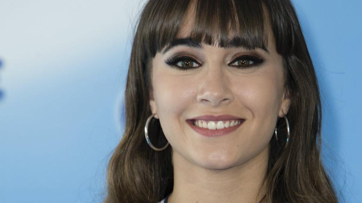 Aitana de Operación Triunfo sonriendo