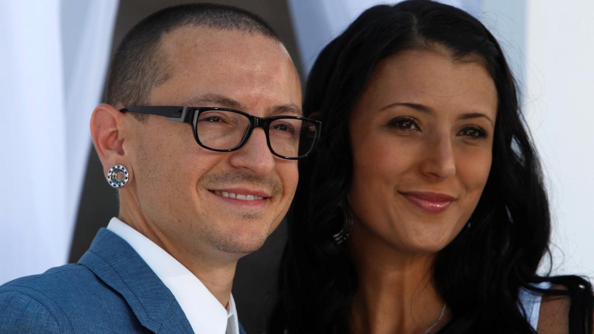 FILE PHOTO: Chester Bennington of Linkin Park and wife Talinda arrive at the 2012 Billboard Music Awards in Las Vegas