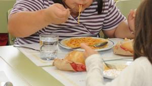 El Govern crea una comissió contra l’obesitat infantil