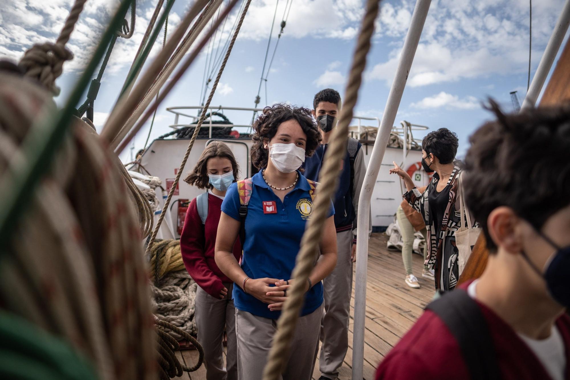 Visita a Tenerife del velero de la ONG medioambiental ‘Wings of the Ocean’