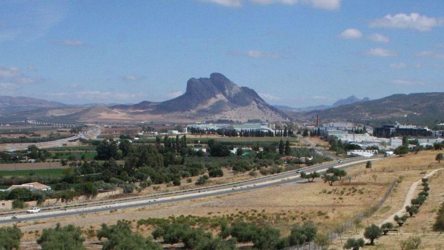 Una imagen icónica de Antequera: la Peña de los Enamorados.