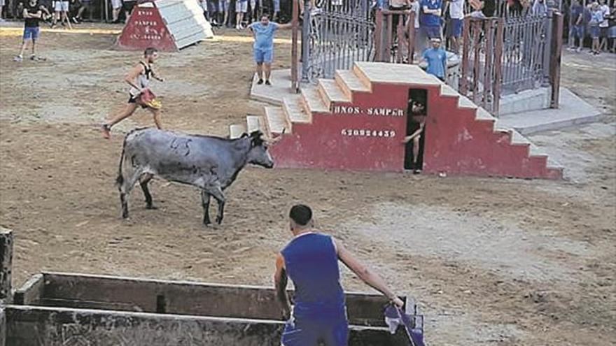 Toros y gastronomía concentran la programación festiva en Borriol