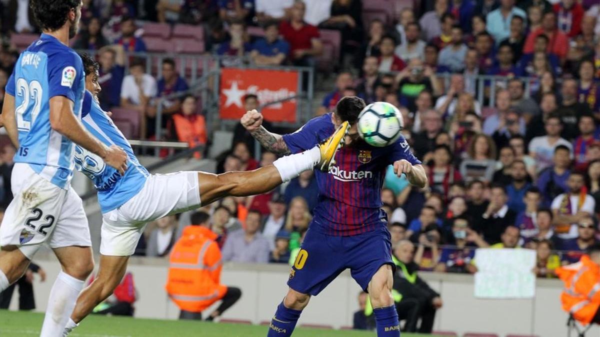 El líder FC Barcelona ganó al colista Málaga (2-0)